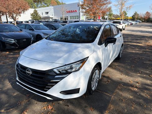 New 2025 Nissan Versa S w/ Trunk Package image 3