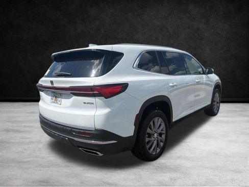 Used 2025 Buick Enclave Preferred image 6