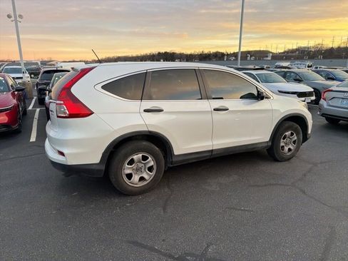 Used 2016 Honda CR-V LX image 2