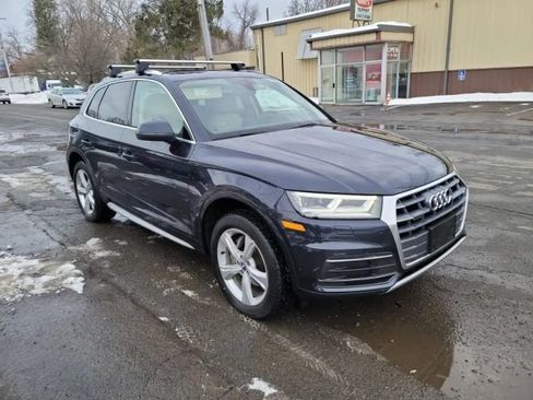 Used 2020 Audi Q5 2.0T Premium Plus w/ Premium Plus Package AWD/4WD image 3
