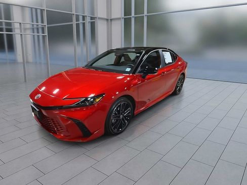 Certified 2025 Toyota Camry XSE AWD/4WD image 4
