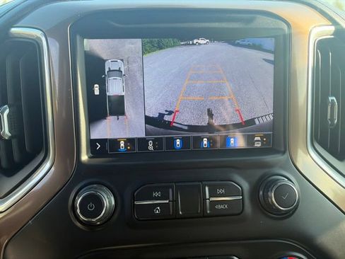 Used 2020 Chevrolet Silverado 2500 High Country w/ Technology Package AWD/4WD image 22