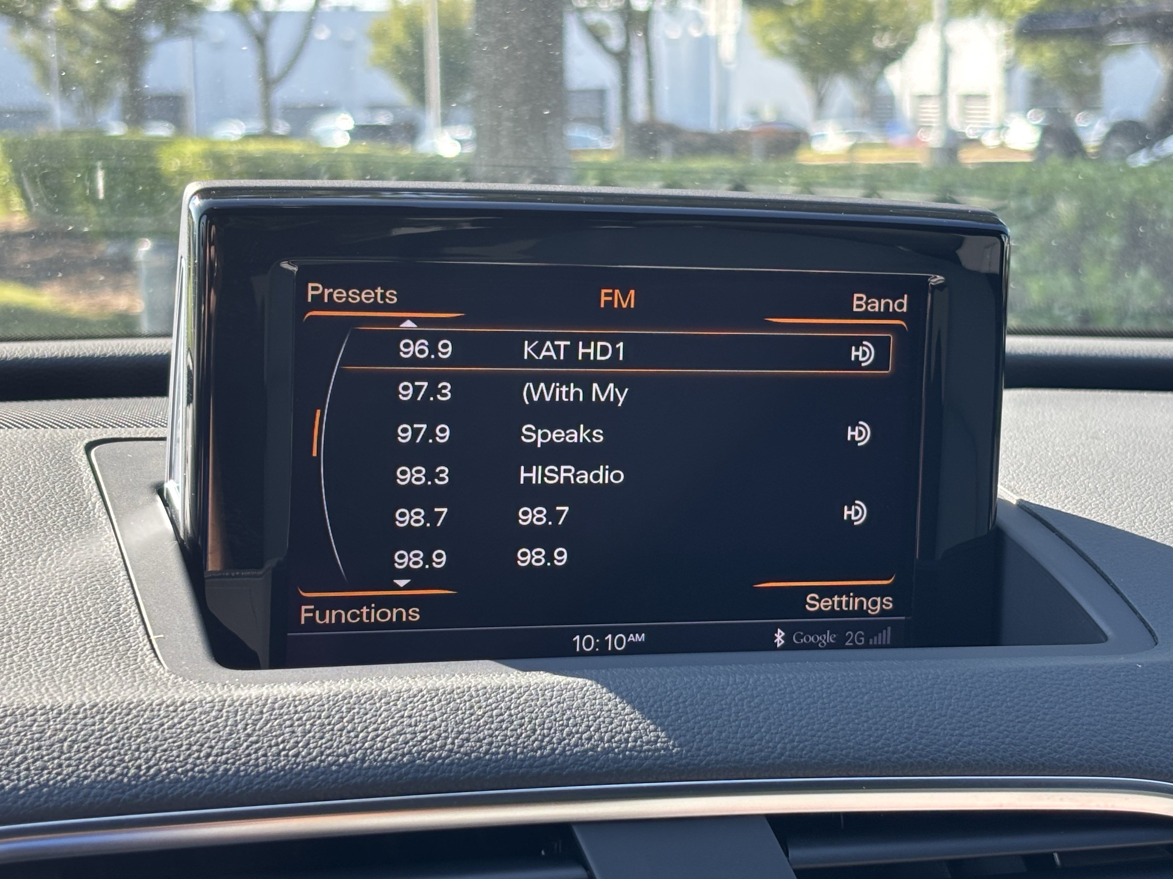 Used 2018 Audi Q3 2.0T Premium Plus AWD/4WD image 25