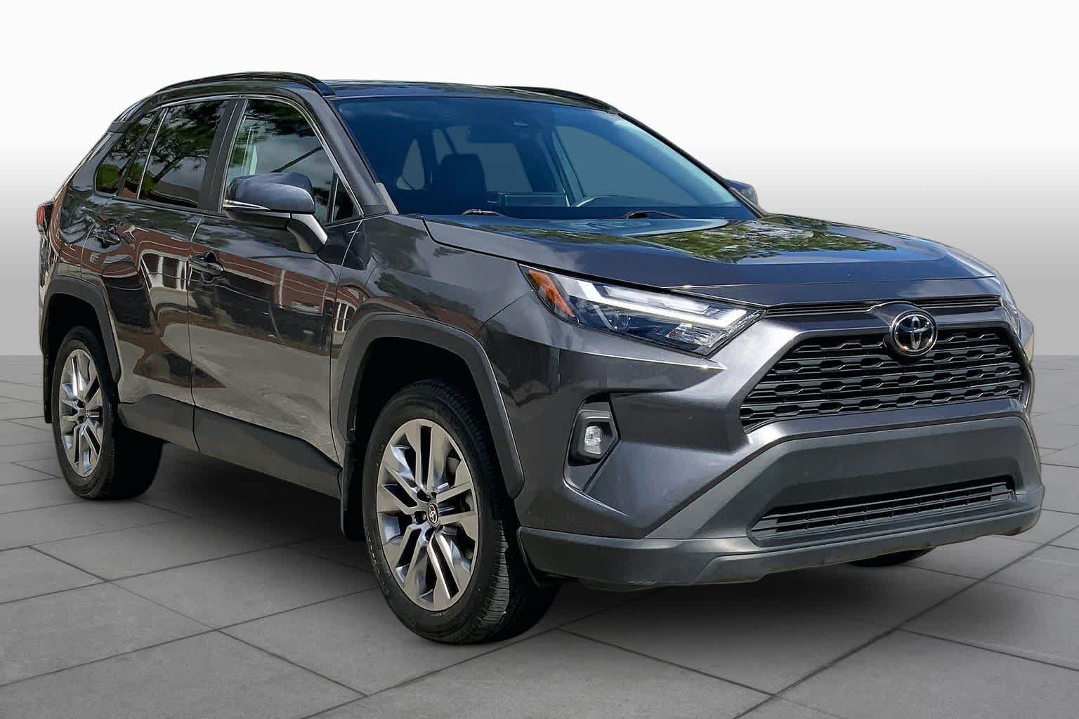 Used 2023 Toyota RAV4 XLE Premium FWD image 2