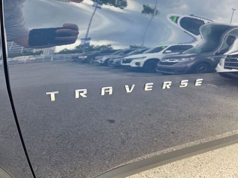 Certified 2023 Chevrolet Traverse LT image 4