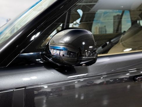 New 2026 Land Rover Range Rover SE image 10