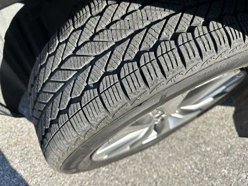 Used 2015 Toyota Camry XLE image 5