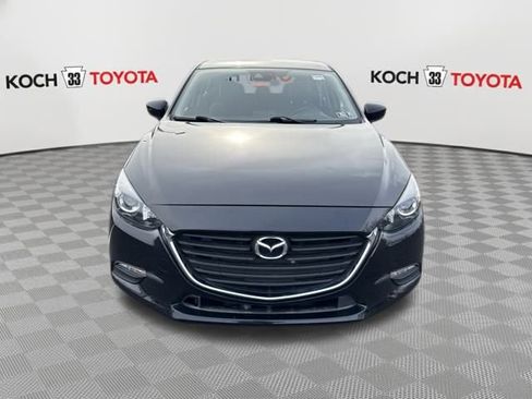 Used 2018 MAZDA MAZDA3 Touring image 2