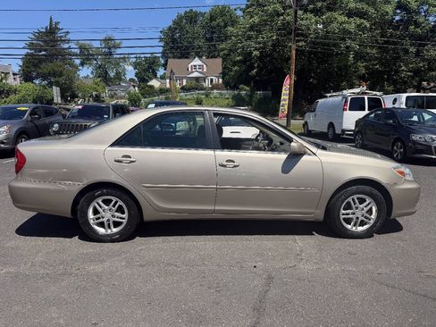 Used 2003 Toyota Camry LE FWD image 4