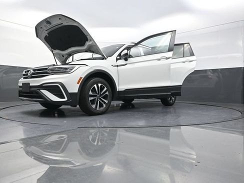 Used 2022 Volkswagen Tiguan S AWD/4WD image 33
