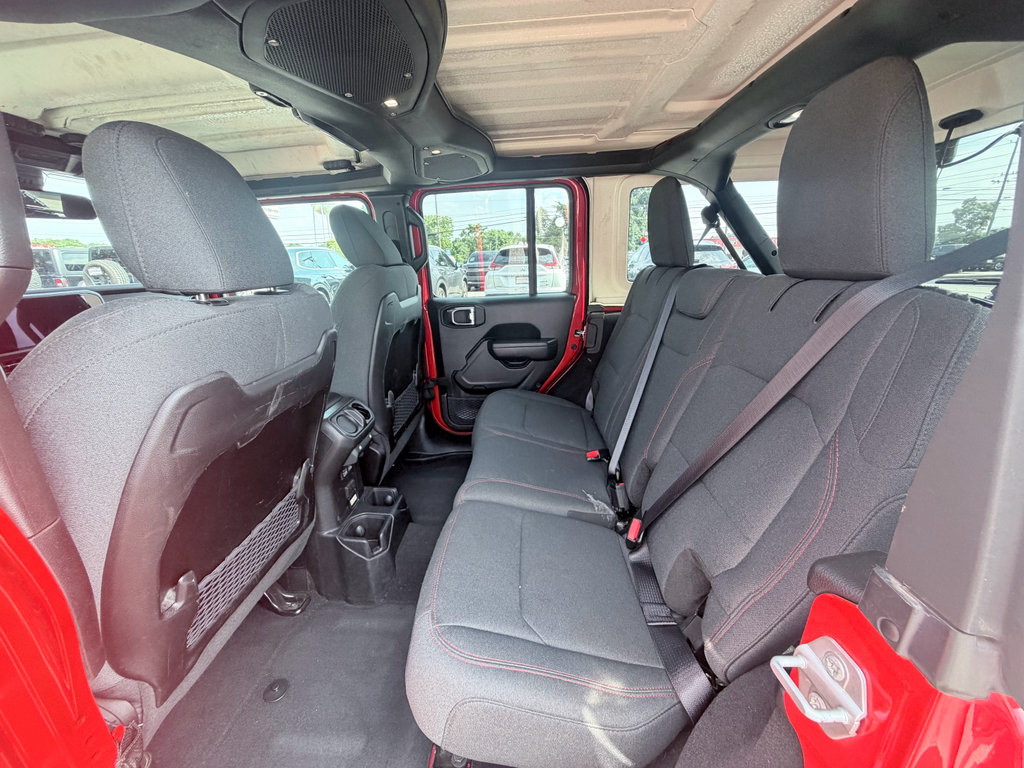 Used 2025 Jeep Wrangler Unlimited Rubicon AWD/4WD image 25
