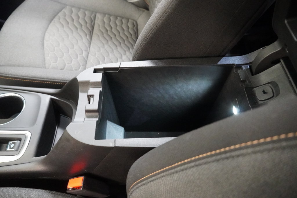 Used 2020 Chevrolet Equinox LT FWD image 25