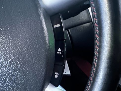 Used 2005 Pontiac GTO image 15