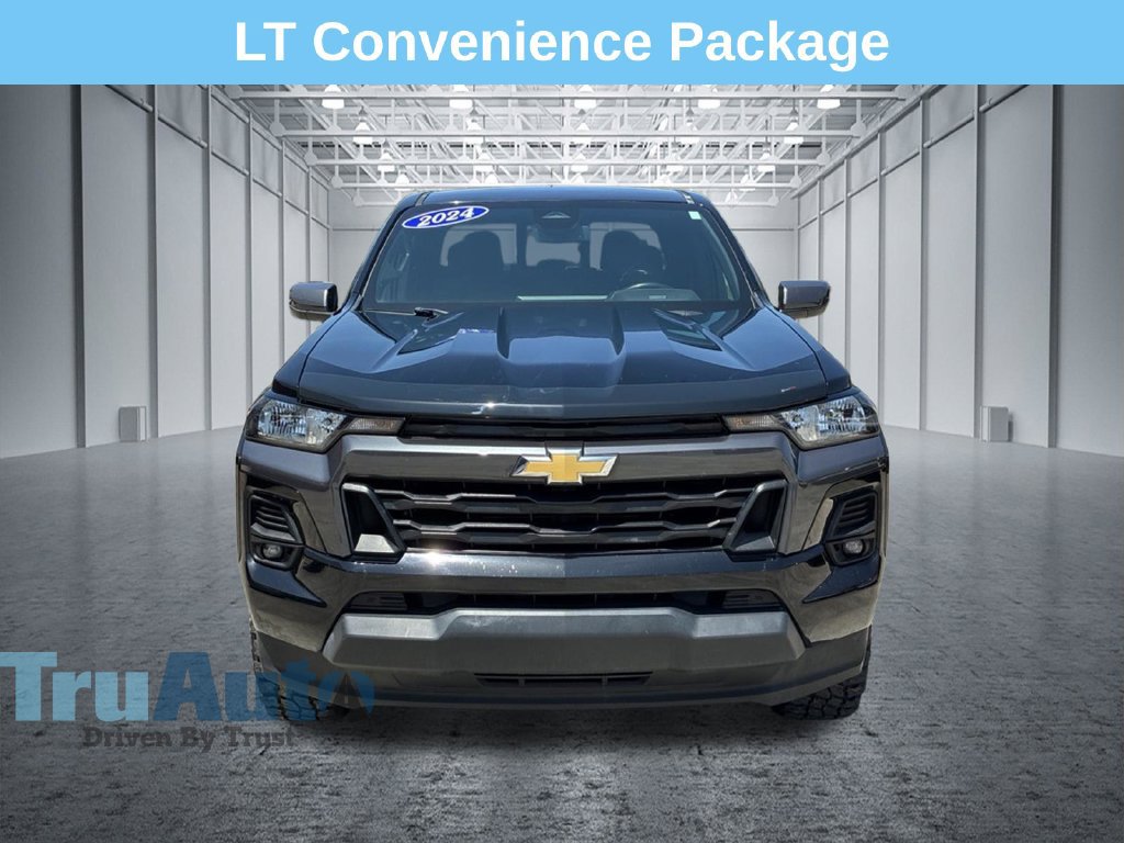 Used 2024 Chevrolet Colorado LT w/ LT Convenience Package II RWD image 2