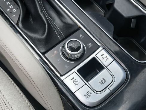 Used 2022 Kia Telluride EX w/ EX Premium Package AWD/4WD image 22