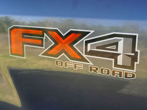 Used 2019 Ford F250 Lariat w/ Lariat Value Package image 10