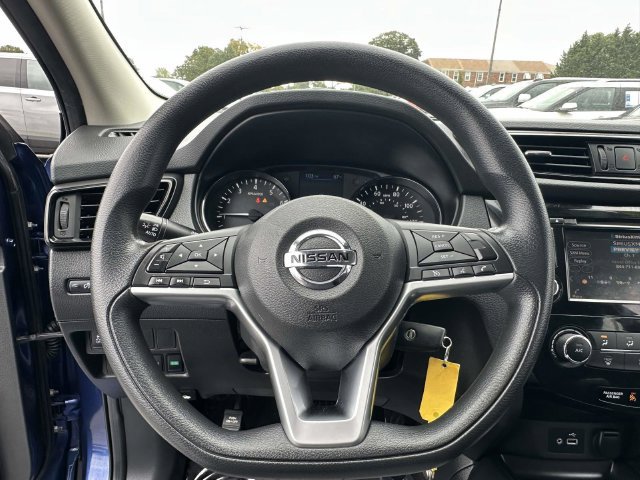 Used 2020 Nissan Rogue Sport S FWD image 13