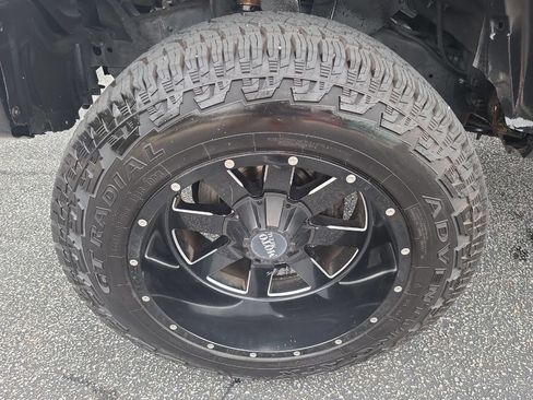 Used 2014 Toyota Tundra Limited image 12