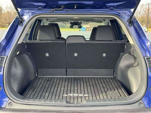 Certified 2023 Toyota Corolla Cross LE image 10