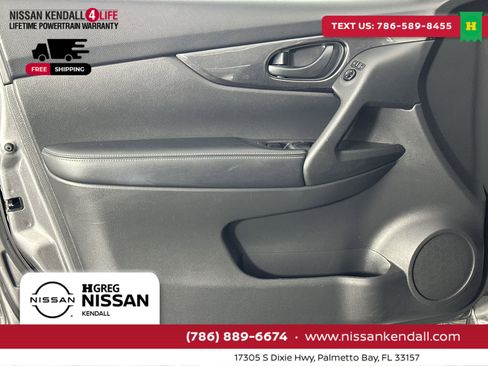 Used 2020 Nissan Rogue S image 33