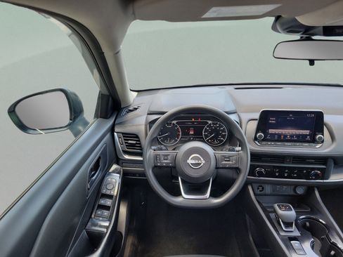 Used 2024 Nissan Rogue S AWD/4WD image 5