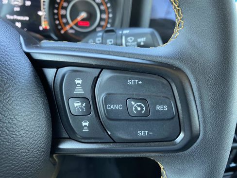 Certified 2025 Jeep Wrangler Unlimited Sport AWD/4WD image 18