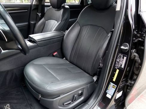 Used 2018 Genesis G80 3.8 image 12