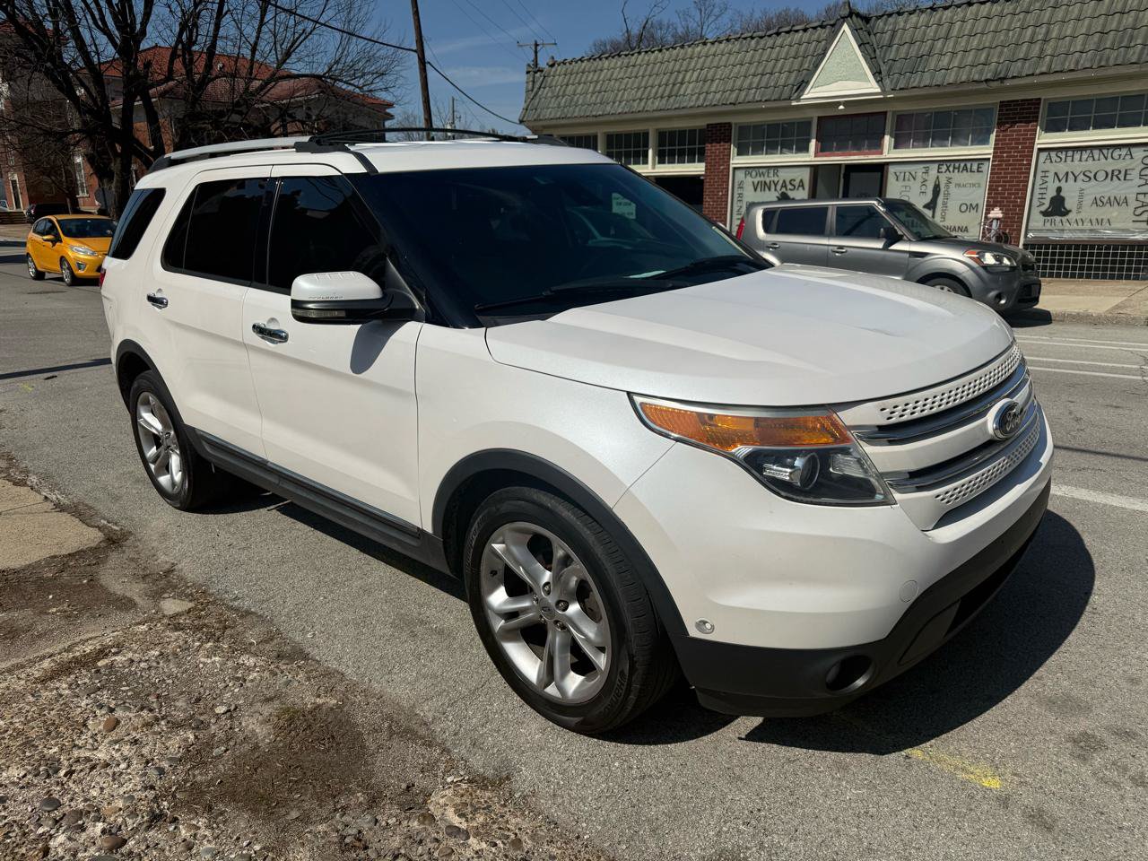 Used 2013 Ford Explorer Limited AWD/4WD image 7