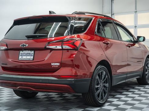 Used 2022 Chevrolet Equinox RS w/ RS Leather Package image 4