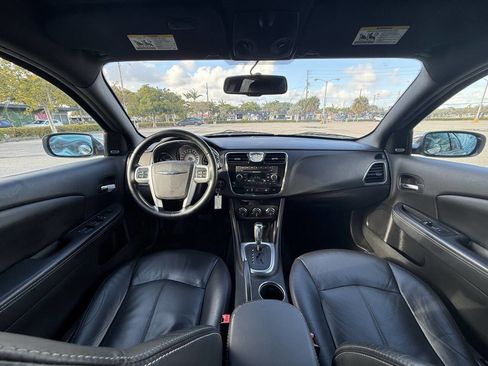 Used 2013 Chrysler 200 Limited image 20