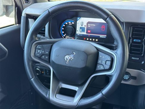 Certified 2022 Ford Bronco Wildtrak AWD/4WD image 24