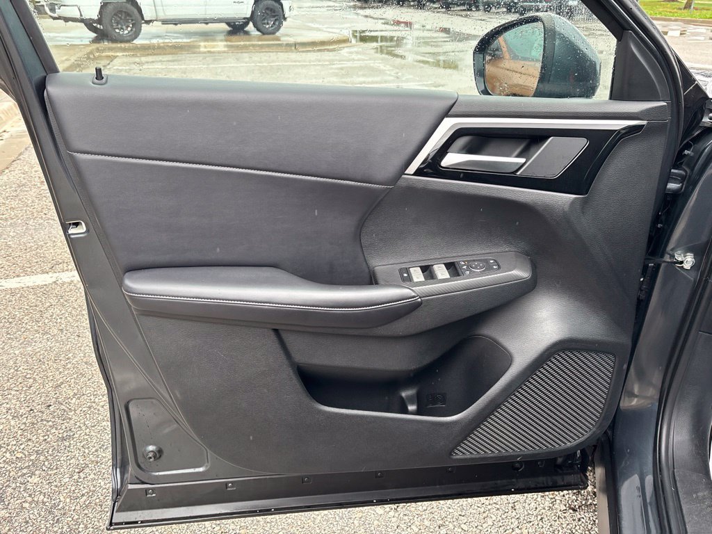 Used 2024 Mitsubishi Outlander SE FWD image 30