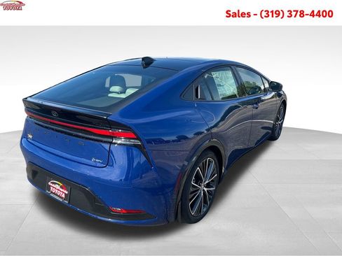 New 2026 Toyota Prius XLE FWD image 5