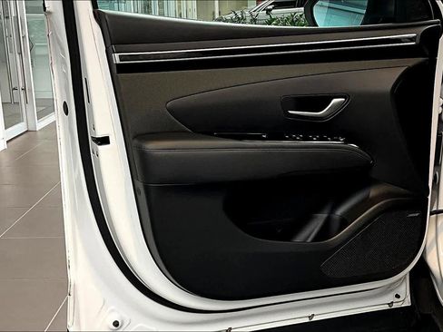 Used 2023 Hyundai Santa Cruz Limited w/ Winter Package image 21