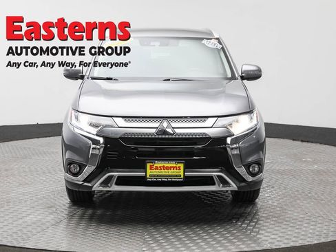 Used 2020 Mitsubishi Outlander SEL image 2