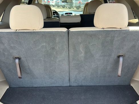 Used 2013 Kia Sorento LX image 11