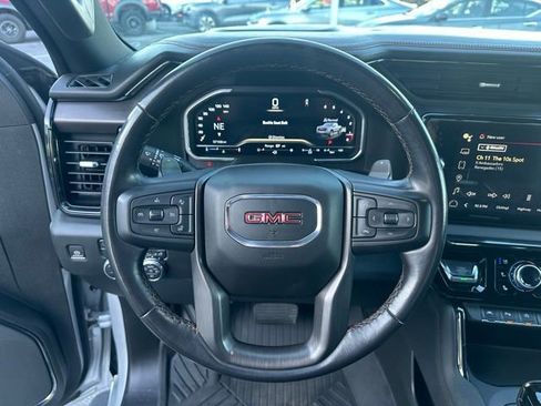 Used 2022 GMC Sierra 1500 AT4 w/ AT4 Premium Package AWD/4WD image 6