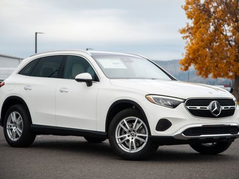 New 2026 Mercedes-Benz GLC 300 4MATIC image 3