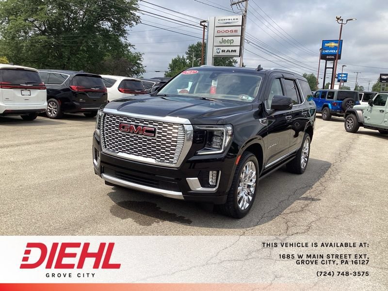Certified 2022 GMC Yukon Denali w/ Denali Premium Package AWD/4WD image 3