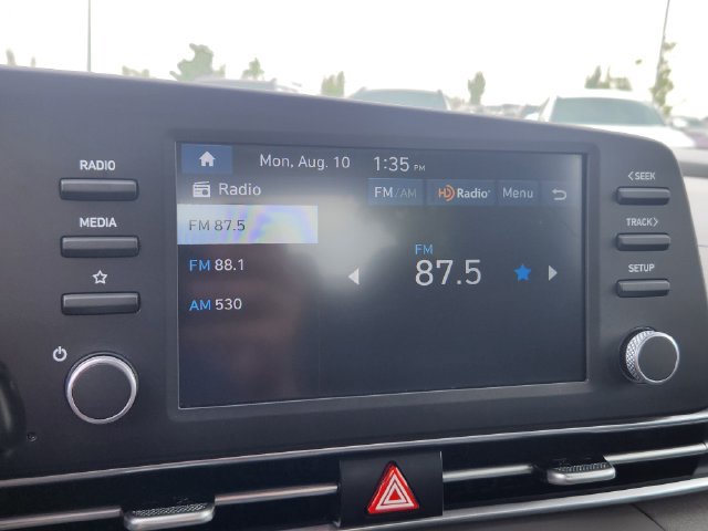 Certified 2025 Hyundai Elantra SE FWD image 25