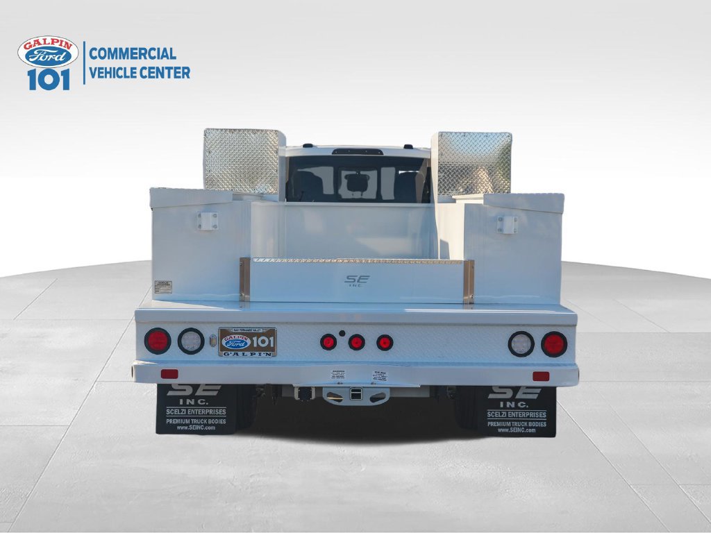 New 2026 Ford F550 4x4 SuperCab Super Duty image 5