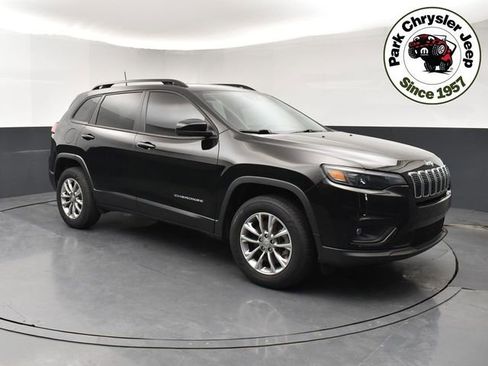 Used 2022 Jeep Cherokee Latitude Lux w/ Sun & Sound Group AWD/4WD image 1