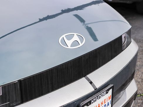 New 2026 Hyundai Ioniq 5 SEL RWD image 5