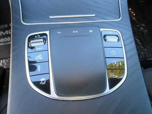 Used 2022 Mercedes-Benz GLC 43 AMG 4MATIC image 23