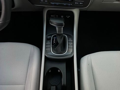 Used 2025 Hyundai Kona SEL image 15