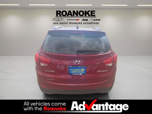 Used 2011 Hyundai Tucson GLS w/ Navigation Pkg 2 image 8