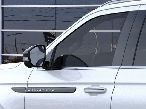 New 2025 Lincoln Navigator Black Label AWD/4WD image 20