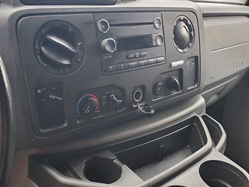 Used 2014 Ford E-150 and Econoline 150 Extended w/ Interior Upgrade Package RWD image 29