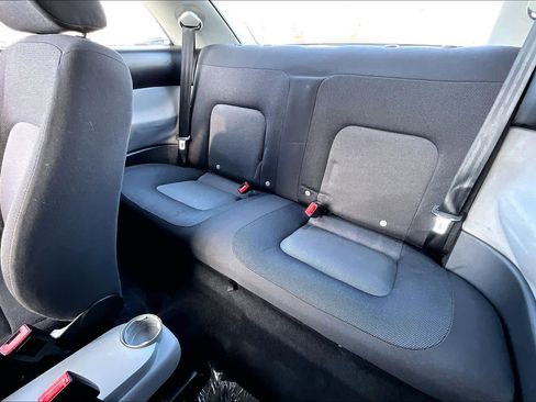 Used 2003 Volkswagen Beetle GL image 19