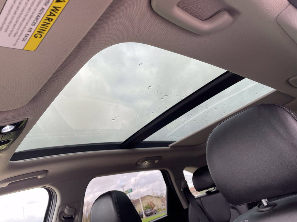 Used 2023 Kia Sorento S w/ Panoramic Sunroof Package AWD/4WD image 10